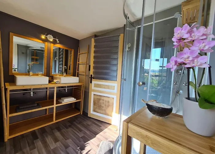 Shanti Nilayam Affittacamere 3*